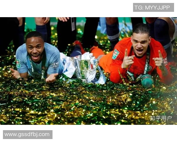 英格兰足球冠军联赛最新动态与各队表现分析探讨